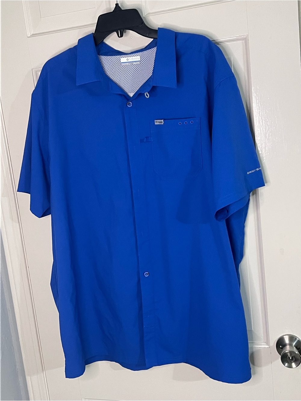 Columbia PFG Men's Electric Blue Short-Sleeve Button-Down Shirt